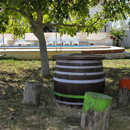 Family Friendly House With A Swimming Pool Valtura, Pula - 7325 Tatil Evi *